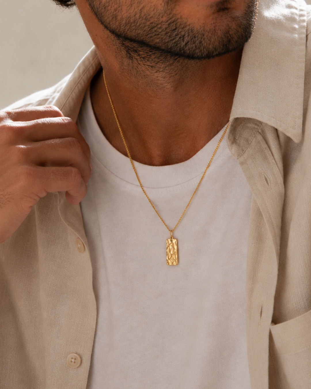 Noxwell Forge Hammered Bar Necklace