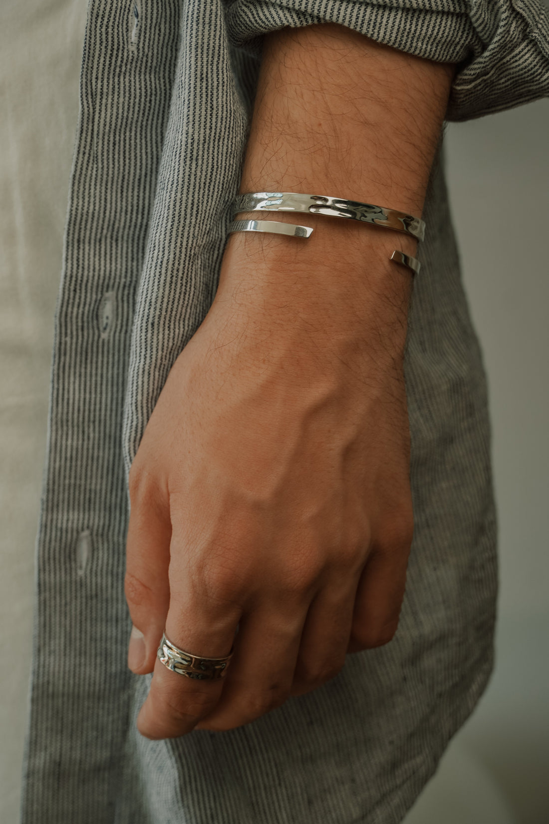 Noxwell Strand Textured Cuff